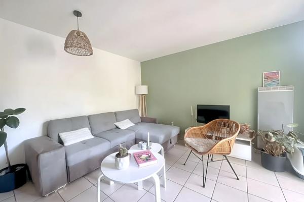 Appartement 2 pièce(s) A LOUER EN MEUBLE DE OCTOBRE A JUIN