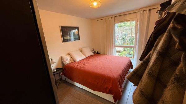 Un appartement comme une maison:T3 récent avec jardin de 43m2 au calme.