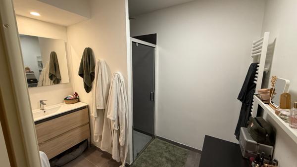 Un appartement comme une maison:T3 récent avec jardin de 43m2 au calme.