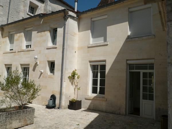 ⚜ APPARTEMENT DE STANDING Pièce à Vivre Spacieuse - COGNAC Beau Quartier ⚜