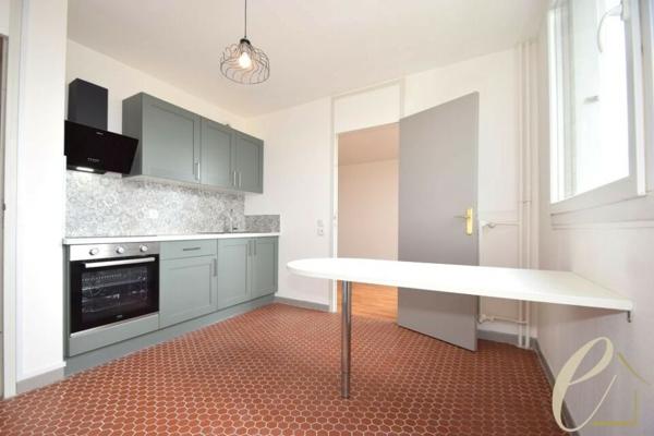 LYON 8eme / Etats-Unis – Appartement T4 de 81 m² vue dégagée et entièrement rénové