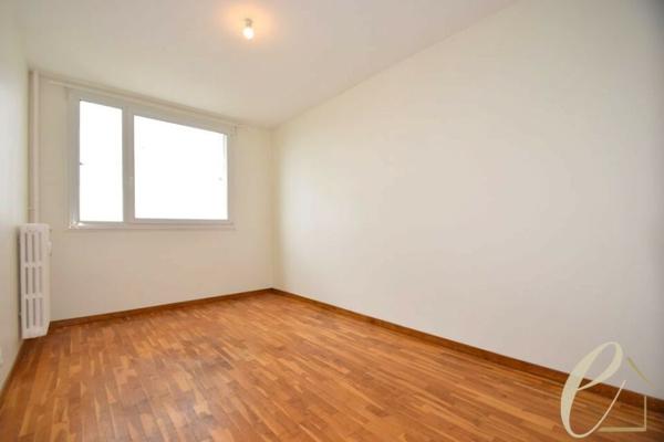 LYON 8eme / Etats-Unis – Appartement T4 de 81 m² vue dégagée et entièrement rénové