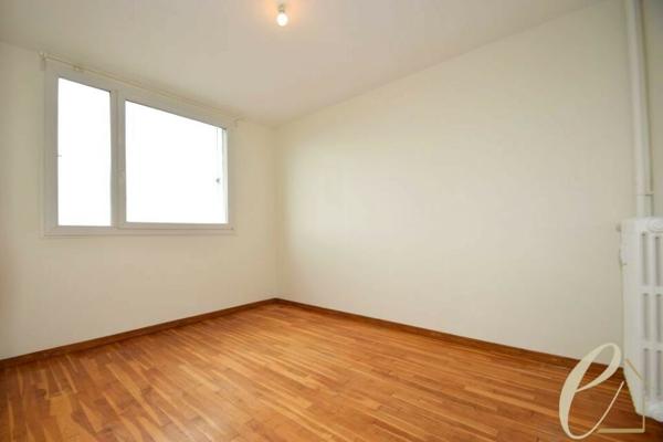 LYON 8eme / Etats-Unis – Appartement T4 de 81 m² vue dégagée et entièrement rénové