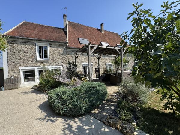 Maison en pierre de 240 m²