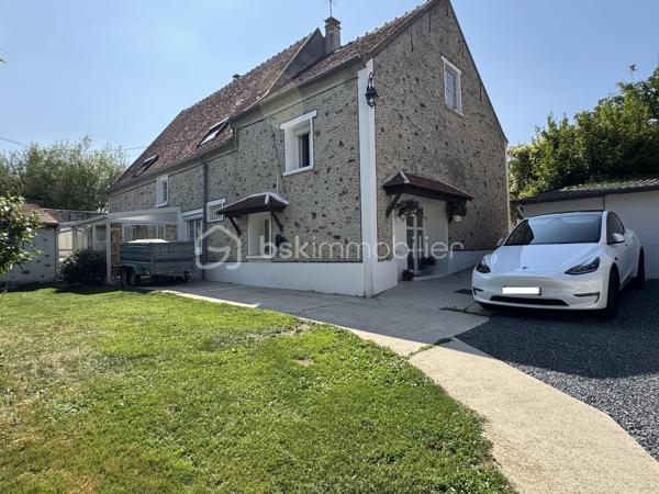 Maison en pierre de 240 m²