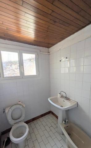 Votre futur Pied-à-Terre au cœur d’un charmant village aux portes du Périgord noir.