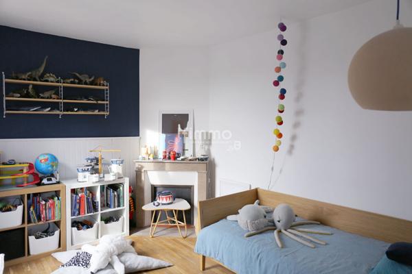 Belle meulière au cachet intemporel