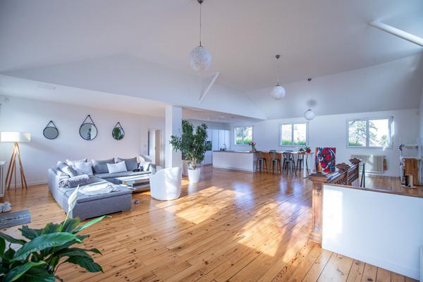 Maison 7 pièces 403.7 m2