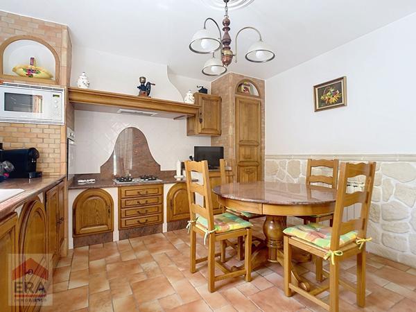 A vendre Maison de plain pied ALLAUCH 13190 village 110 m² garage grande terrasse
