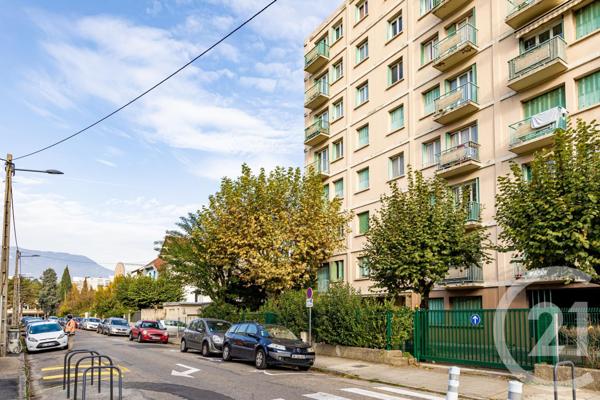 Appartement F4 à vendre  4 pièces - 68,90 m2 GRENOBLE - 38