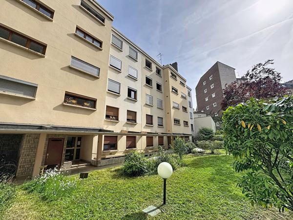 Appartement Courbevoie Bécon 4 pièces 86.88 m2 proche commerces et écoles