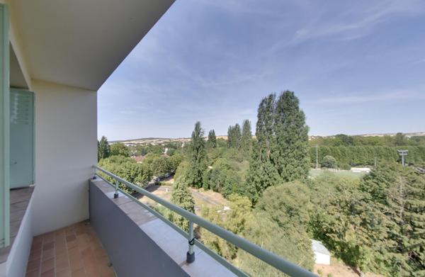 Appartement 4 pièces, Balcon, 3 chambres, ascenseur, résidence sécurisée