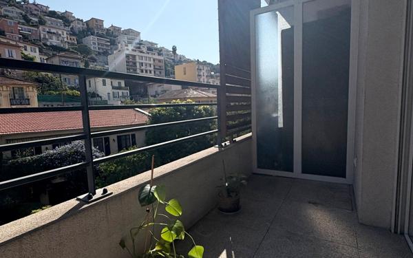 Appartement à louer    1 pièce • 27,85 m2 Nice