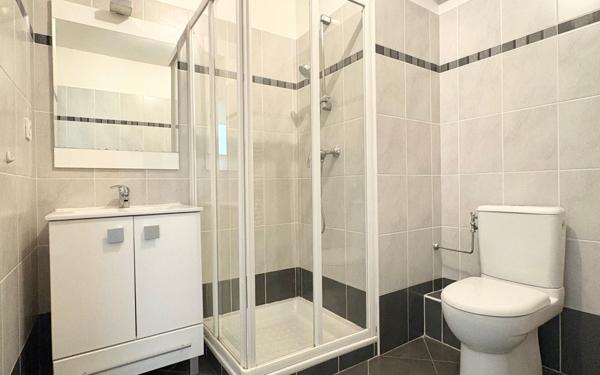 Appartement à louer    1 pièce • 27,85 m2 Nice