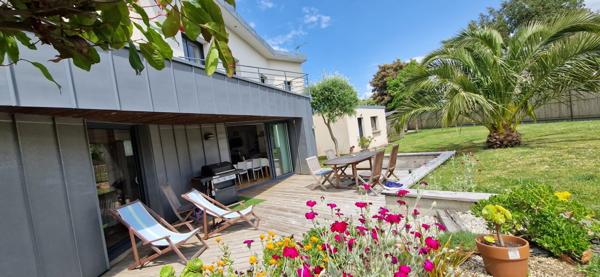A vendre. CARANTEC. Maison d'architecte. Carantec