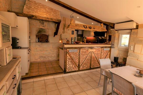 Belle Maison de caractère en pierre avec piscine et terrain de 7.5 ha - Proche de Castillonnès (47)