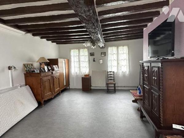 Maison à Vendre à Avoine (37420) en Indre-et-Loire (37)

Cette maison se situe dans la commun...