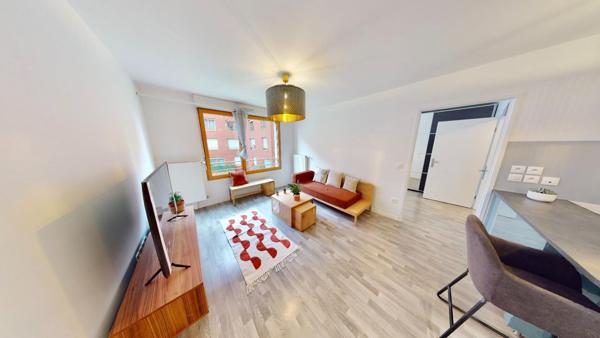 Appartement 2 pièces meublé 40 m² Ivry-sur-Seine résidence récente avec ascenseur