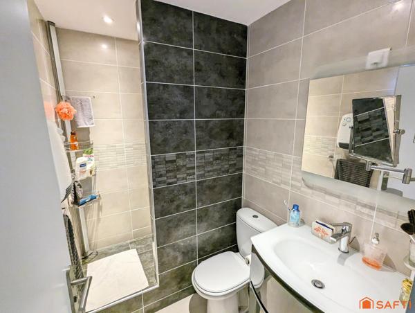 STUDIO CABINE VUE MER AVEC PLACE DE STATIONNEMENT