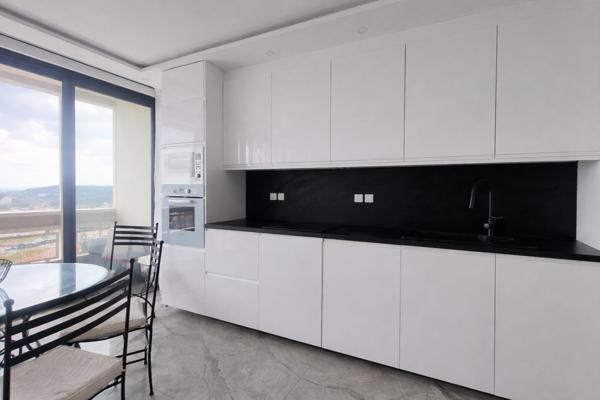 Lyon (69009) COLOCATION – Chambre 14 m² meublée avec balcon – Lyon 9 au 258 rue des Érables – 69009 Lyon