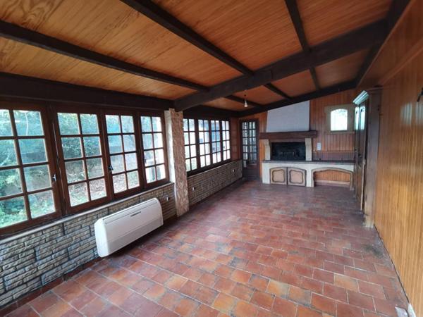 Maison Ales 14 pièce(s) 174 m2   900 M2 DE TERRAIN dans une impasse