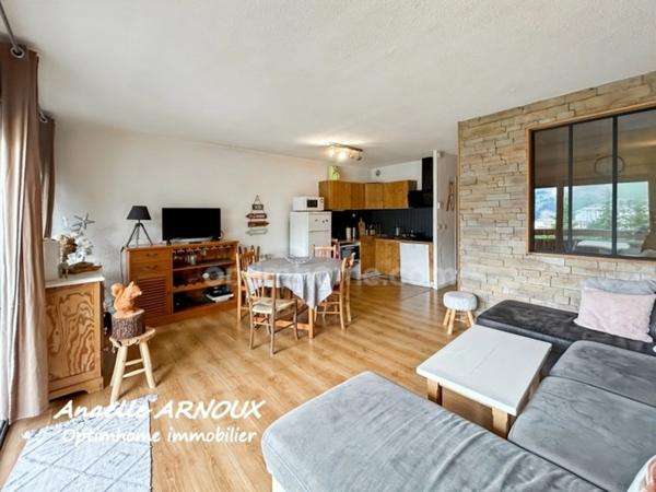 Appartement 2 pièces en excellent état, centre station