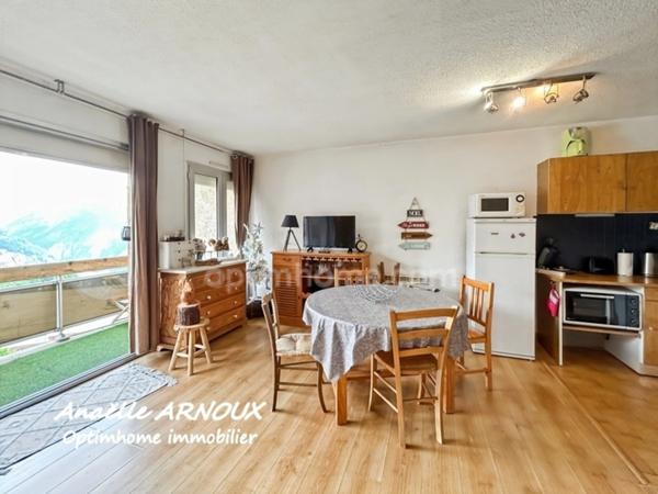 Appartement 2 pièces en excellent état, centre station