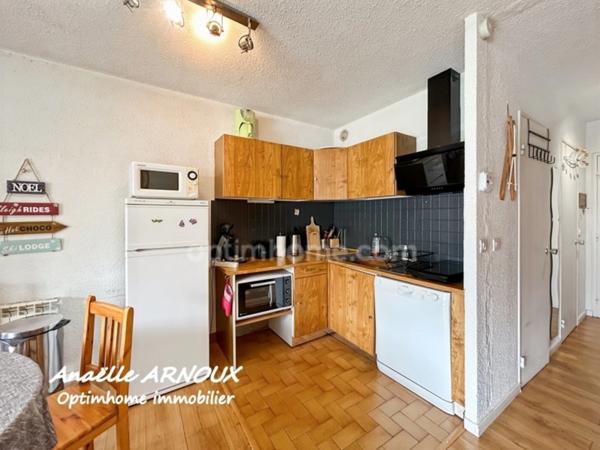 Appartement 2 pièces en excellent état, centre station