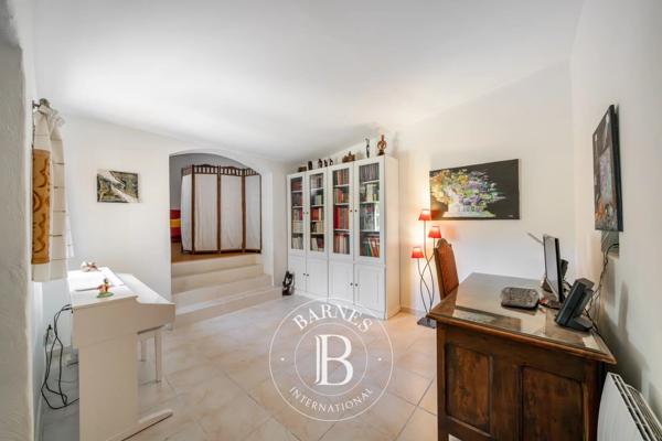 Mandelieu-la-Napoule, Villa jumelée 3 Chambres -  135 m² à vendre