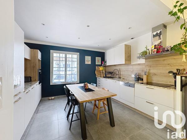 Maison à vendre 6 pièces 150 m² Périgny