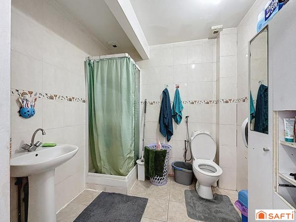 Proche comerces de proximité et gare direct Paris