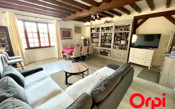 Appartement à vendre    3 pièces • 70 m2 Montigny-le-Bretonneux