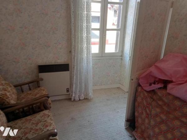 Maison de 80,25m² habitables, 2 CH possible 3, terrain de 505m²