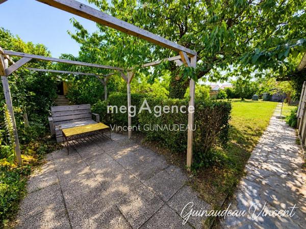 Maison à VILLEDIEU-LA-BLOUERE, 49450 - 7 pièces 130m²