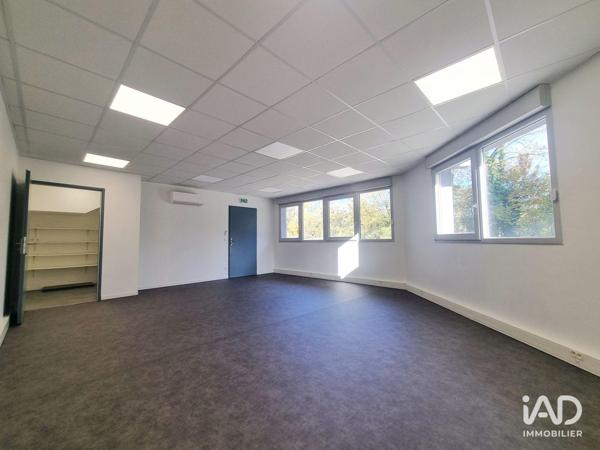 Location bureaux 39 m² Claix