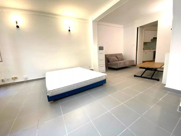 Location Appartement 1 pièces 30 m2 à Aubagne