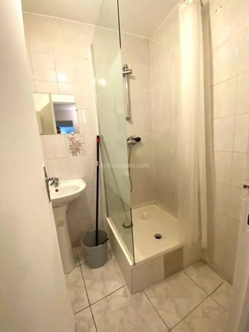 Location Appartement 1 pièces 30 m2 à Aubagne