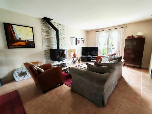 Maison à vendre    6 pièces • 141 m2 Taverny