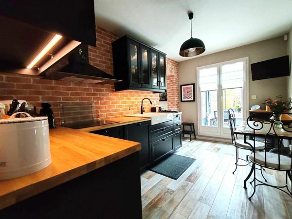 Maison à vendre    6 pièces • 141 m2 Taverny