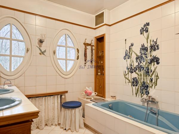 Lardy (91510) Propriété de 170 m2 à Lardy Bourg + Combles de 100 m2 aménageable