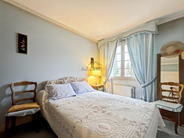 Lardy (91510) Propriété de 170 m2 à Lardy Bourg + Combles de 100 m2 aménageable