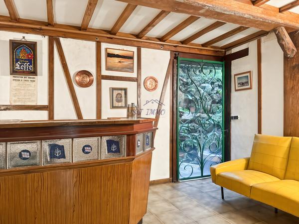 Lardy (91510) Propriété de 170 m2 à Lardy Bourg + Combles de 100 m2 aménageable