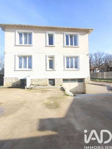Maison à vendre 8 pièces 180 m² Dammarie-les-Lys