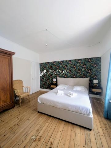 Maison 11 pièce(s) 7 chambre(s) 210 m²