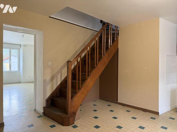 Immeuble  ancien rénové composé de deux logements