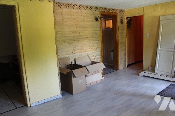 Chalet de montagne avec deux appartements sur 975m² de terrain paysagé