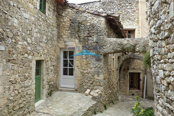 A LOUER - Appartement 4 pièces à MIRMANDE (26270).