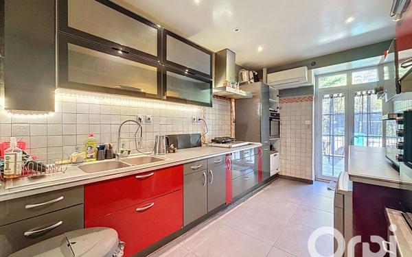 Maison à vendre    8 pièces • 177 m2 Aix-les-Bains