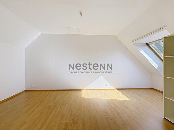 Maison deux chambres et un bureau