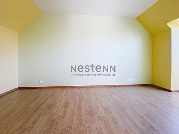 Maison deux chambres et un bureau